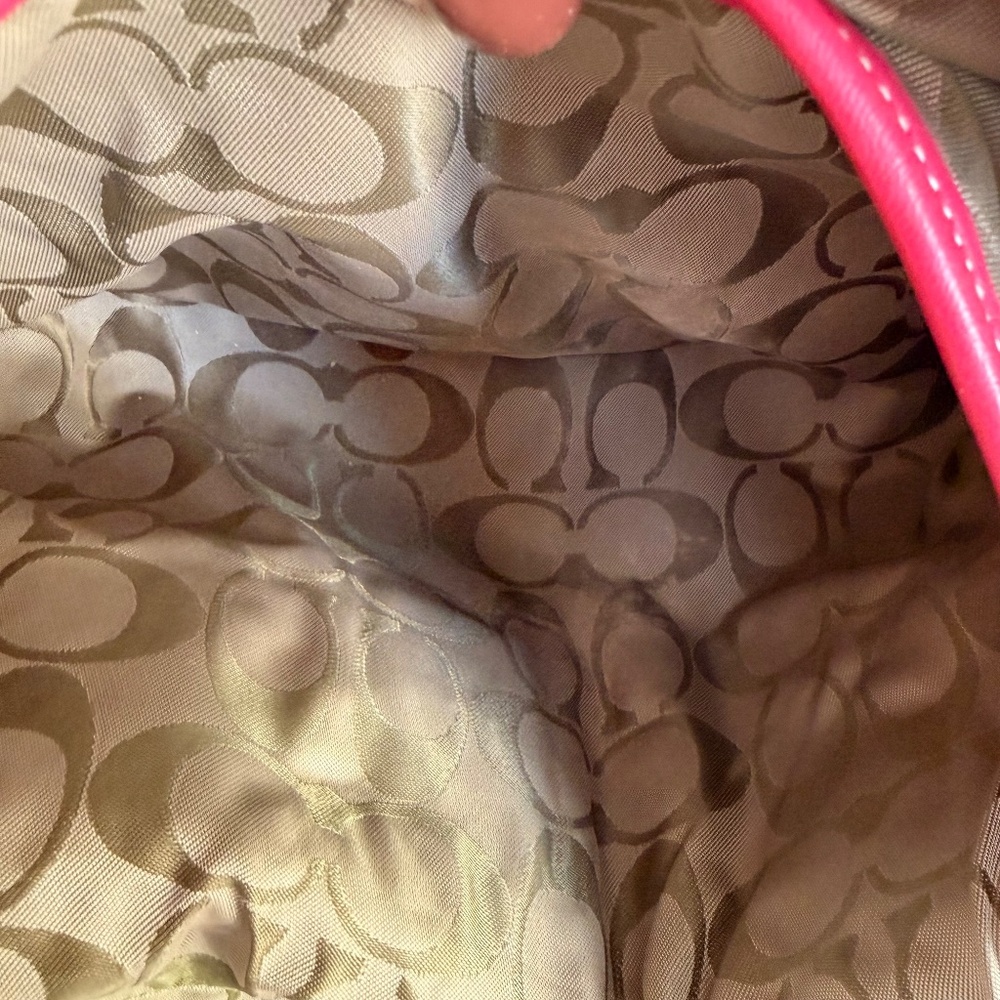 💕 RARE Vintage COACH Y2K SOHO RARE BARBIE PINK Fuchsia Shoulder Bag 4294 💕 - Picture 9 of 15